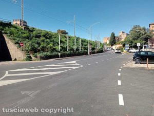 Viterbo - Via della Ferrovia - Assenti le strisce pedonali dopo l'asfaltatura