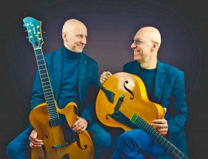 I musicisti Fabio Zeppetella e Umberto Fiorentino