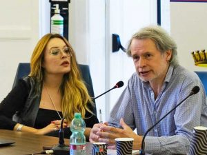 Stefania Calapai. presidente Angelo Azzurro Onlus e Lorenzo Benedetti, curatore 3500cm2