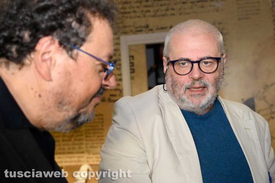 Viterbo - Il filosofo Gino Roncaglia ai Pirati della Bellezza con Carlo Galeotti
