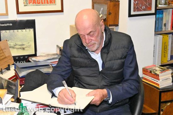Toni Capuozzo nella redazione di Tusciaweb