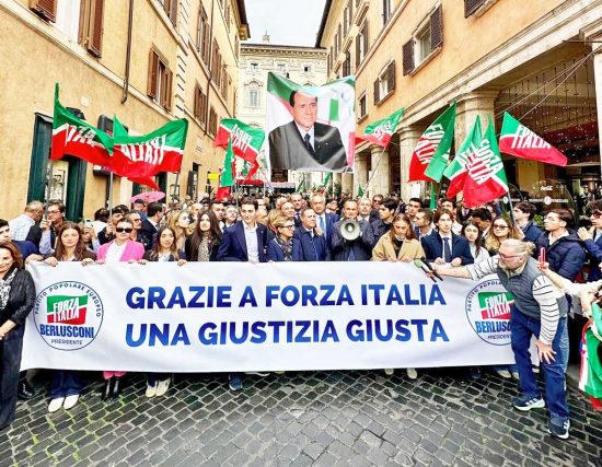 Flash mob Forza Italia
