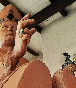 L'opera "Eco del Sacro" dello scultore-orafo Francesco Maria Capotosti L'opera "Eco del Sacro" dello scultore-orafo Francesco Maria Capotosti