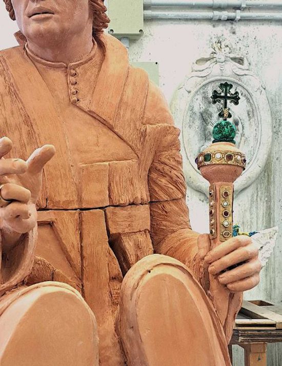 L'opera "Eco del Sacro" dello scultore-orafo Francesco Maria Capotosti 
