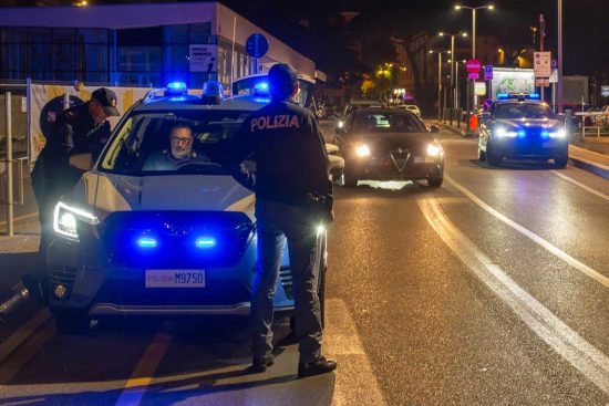 Viterbo - Controlli della polizia in centro