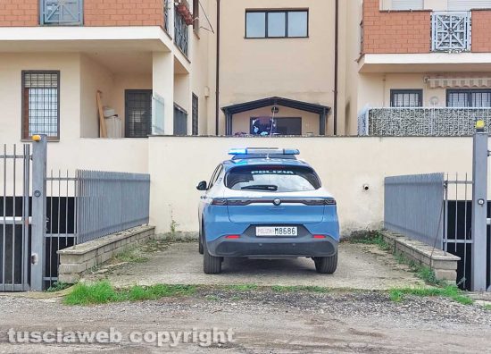 Viterbo - Tragedia in via Rosmini - La polizia sul posto 