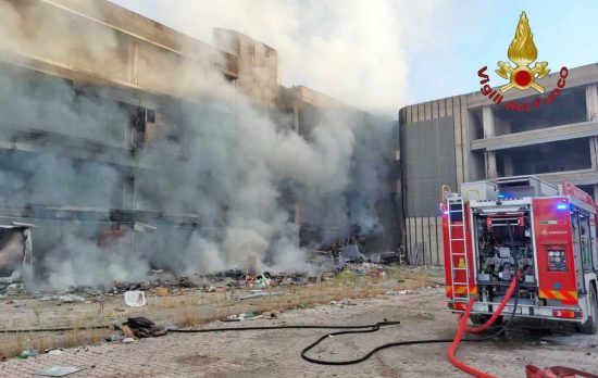 Roma - Incendio a Tor Sapienza