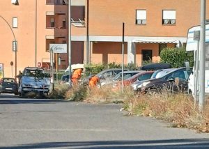 Viterbo - Operai al lavoro in via Rossini