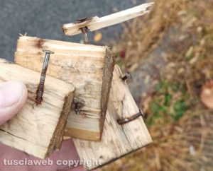 Viterbo - Le tavole chiodate ritrovate in via Puccini