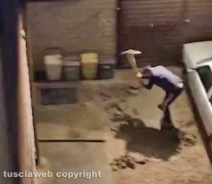 Orte - Il cemento preso a picconate