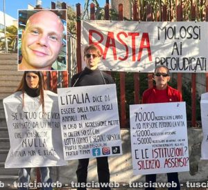 Civitavecchia - Sit-in in tribunale per la tragica morte di Paolo Pasqualini