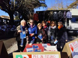 “Stop alla violenza sulle donne”: banchetto del Circolo del PD al mercato