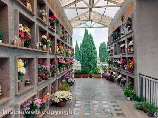 Viterbo - Il 2 novembre al cimitero San Lazzaro