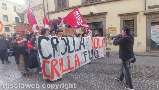 Viterbo - La protesta degli studenti