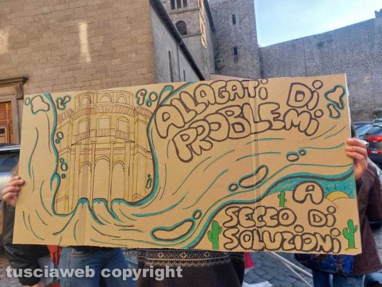 Viterbo - La protesta degli studenti
