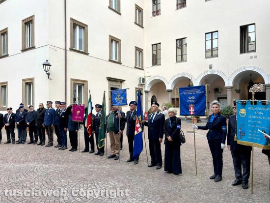 Viterbo - La lapide del 1921 dedicata ai caduti viterbesi della Prima guerra mondiale ricollocata con una cerimonia