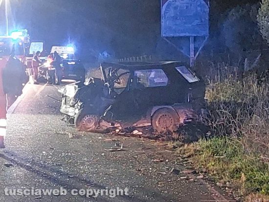 Frontale sulla Vetrallese, un morto e due feriti