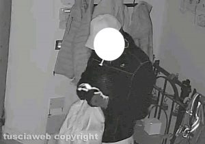 Viterbo - Strada Romana - I ladri in azione