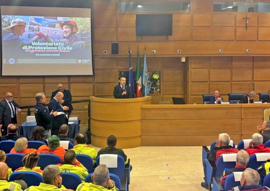 Roma - Antonello Aurigemma ringrazia i volontari della protezione civile