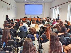 L'apertura dell'anno accademico nella sala conferenze Abav