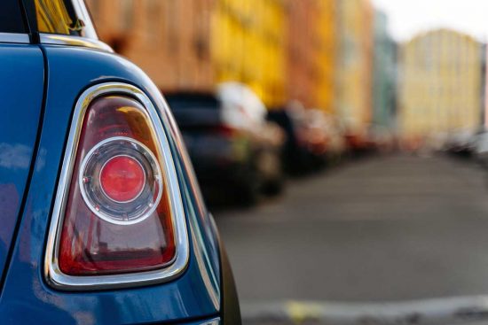 Un'auto