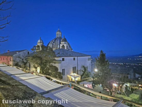 Montefiascone - Il presepe vivente nei giardini del palazzo vescovile