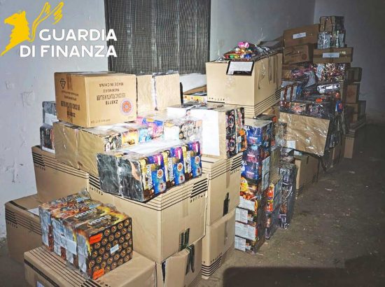 Viterbo - Guardia di finanza - I botti di Capodanno sequestrati 
