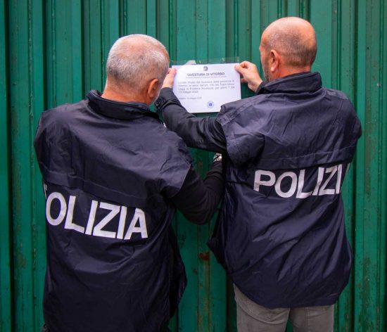 Viterbo - Polizia - Sospesa l'attività di una discoteca 