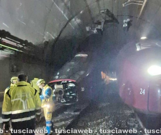 Guasto a un treno Italo nella galleria, soccorsi per 460 passeggeri