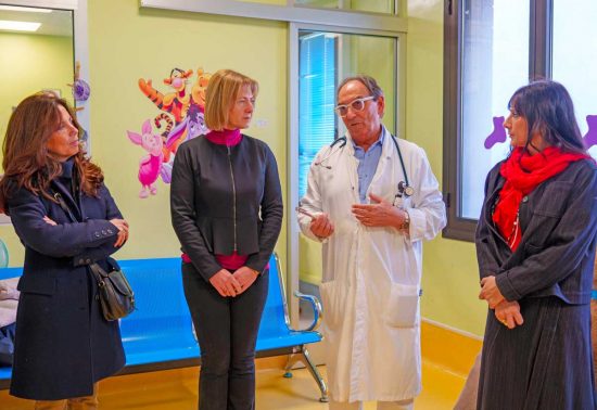 Viterbo - Unitus dona regali al reparto di pediatria dell'ospedale Santa Rosa
