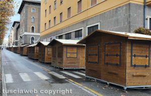 Viterbo - Mercatino di Natale - Le casette