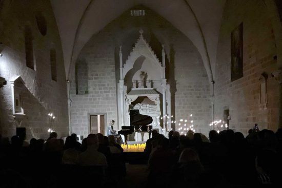 Capranica - La pianista Lucrezia Liberati in esibizione