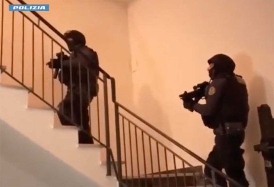 Mafia Turca - Quattro arrestati - La polizia in azione