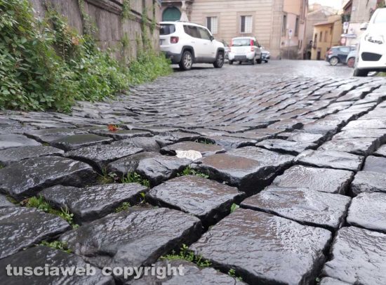 Viterbo - L'avvallamento di via Dante