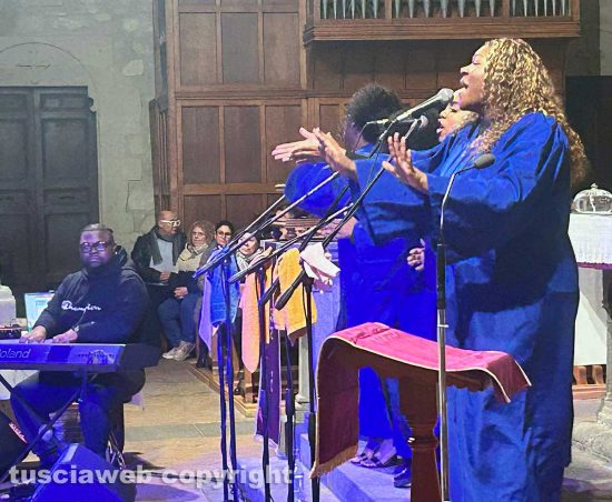 Viterbo - Tuscia in jazz for Sla - Cleveland Chorale Gospel