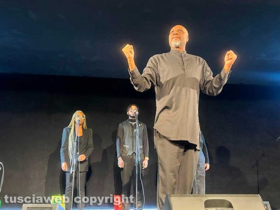Canepina - Cedric Shannon Rives and the the Unlimited Praise Gospel Singers