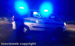 La polizia locale in strada Acquabianca