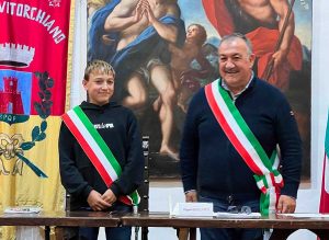 Vitorchiano - Eletto il baby sindaco Mattia Marani e il primo cittadino Ruggiero Grassotti