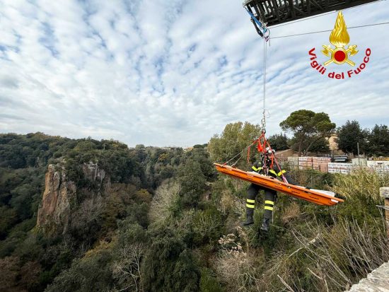 Civita Castellana - Esercitazione dei vigili del fuoco