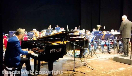 Tuscia in Jazz for Sla - Teatro Unione - La banda Alceo Cantiani di Ronciglione