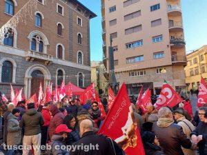 Viterbo - La protesta di Cgil in piazza della Repubblica