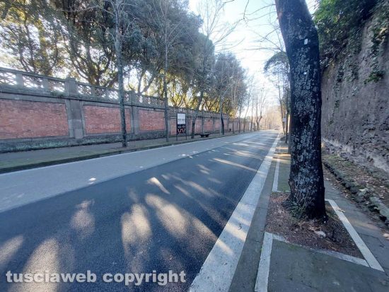 Viterbo - Viale Trieste asfaltata con quattro mesi di ritardo