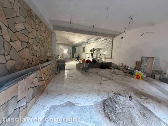 Viterbo - La nuova sede della pasticceria Casantini in via Cairoli