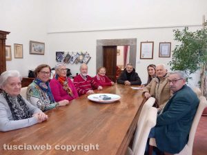 Tuscania - L'amministrazione incontra il direttivo del centro diurno anziani