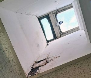 Civita Castellana - Crolli di parte di soffitto al Midossi