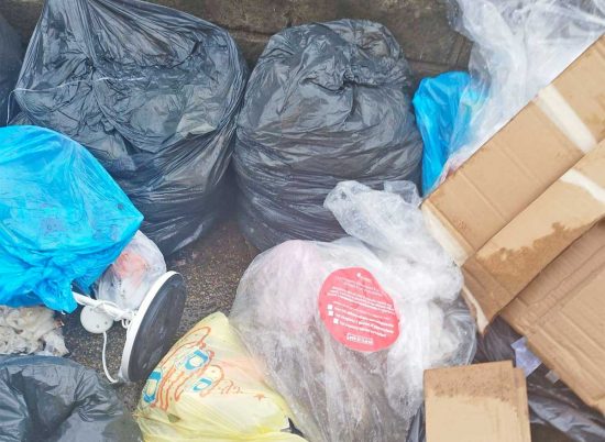 Viterbo - Rifiuti abbandonati in largo Nagni