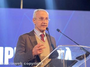 Viterbo - Teatro Unione - Stati generali della Asl - Costantino Zampaletta, direttore dell’unità operativa di gastroenterologia