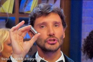 Lotteria Italia - L'estrazione dei biglietti vincenti - Stefano De Martino