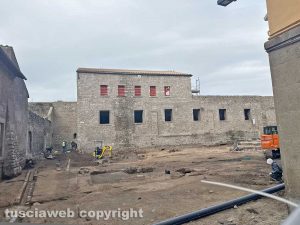 Viterbo - Le ex scuderie papali in piazza Sallupara