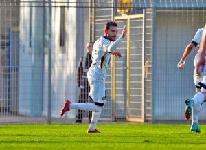 Sport - Calcio - Viterbese - Manoni esulta in campo